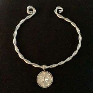 Choker with Swarovski crystal pendant